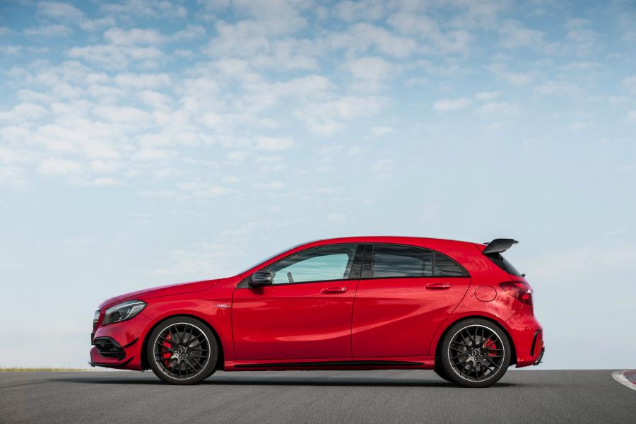  Mercedes-AMG A45 4Matic 2015 года  (фото 8 из 41)